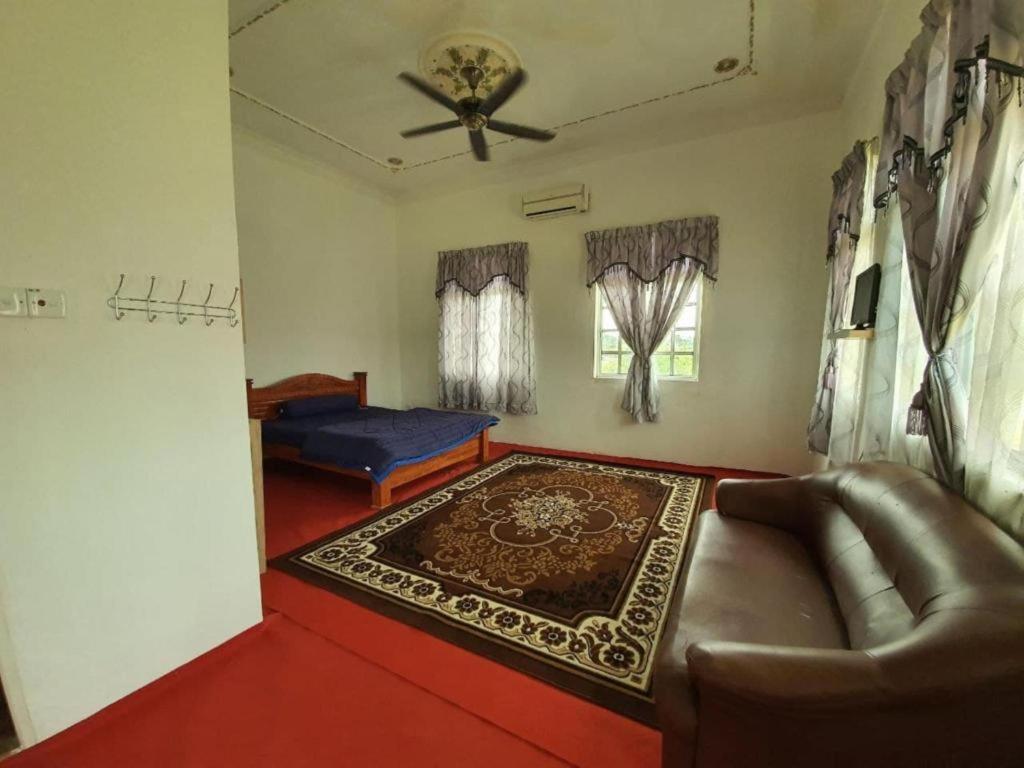 Oyo 90404 Hotel Z Dirgahayu 313 Pasir Mas Eksteriør billede