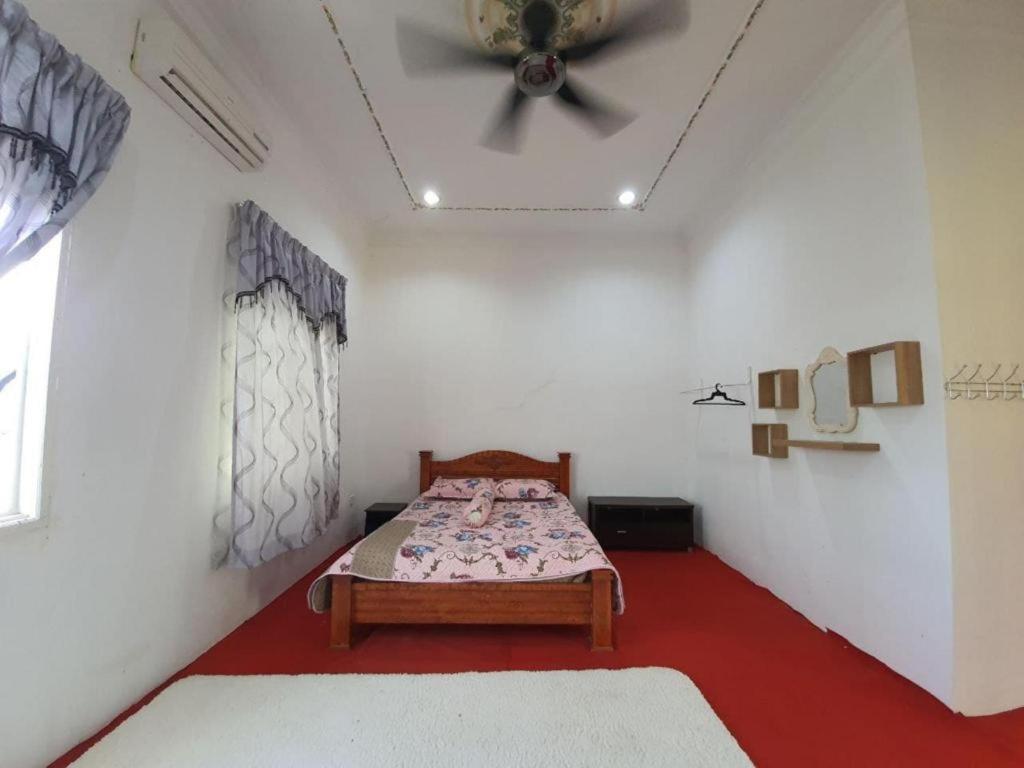 Oyo 90404 Hotel Z Dirgahayu 313 Pasir Mas Eksteriør billede